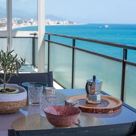 You And The Sea Savona Exterior foto