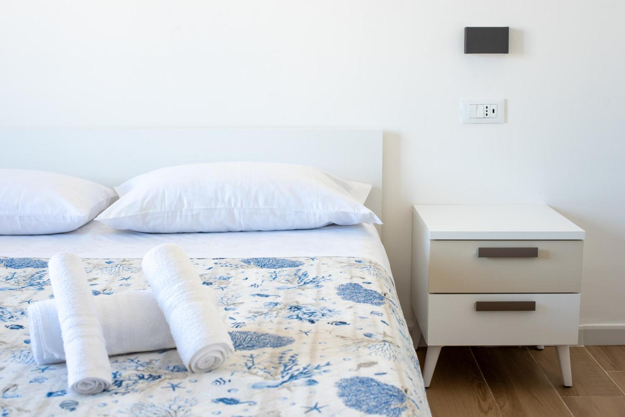 And The Sea Apartment Savona