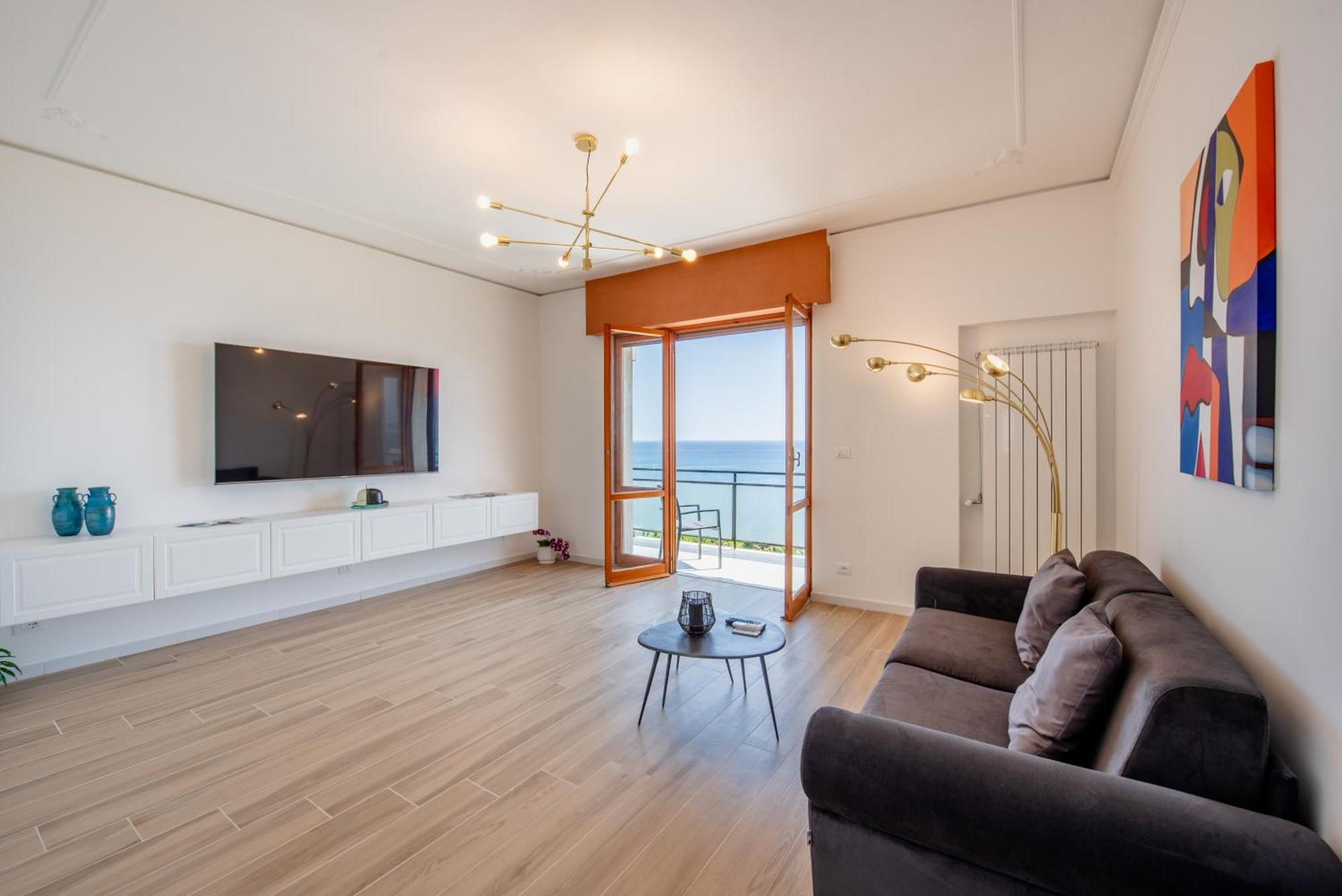 Apartment And The Sea Savona